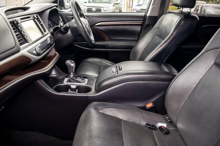 2014 Toyota Kluger Grande