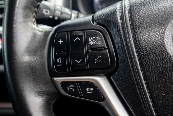 2014 Toyota Kluger Grande