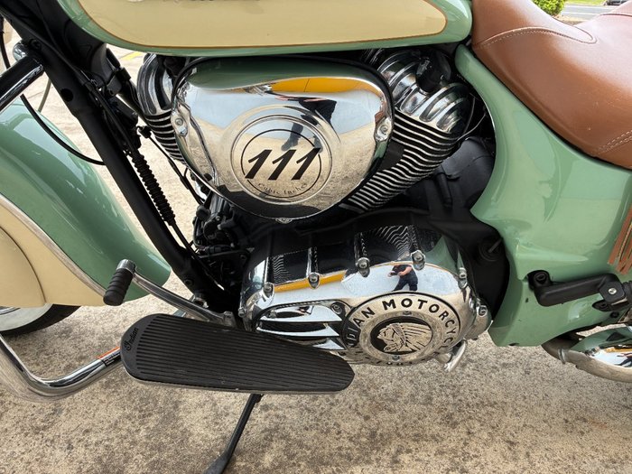 2020 Indian CHIEF VINTAGE W GREEN-IV CREAM Green