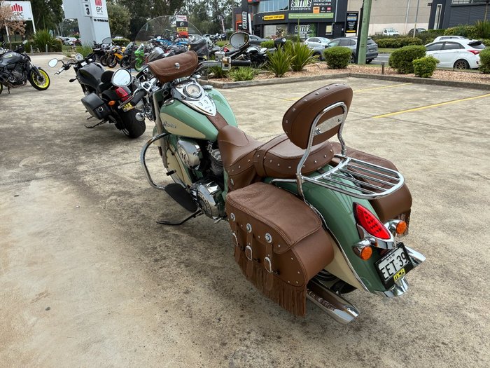 2020 Indian CHIEF VINTAGE W GREEN-IV CREAM Green