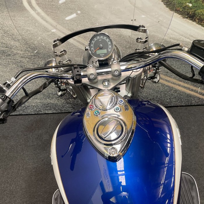 2012 Triumph AMERICA Blue