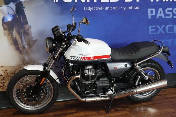 2023 MOTO GUZZI V7 SPECIAL White