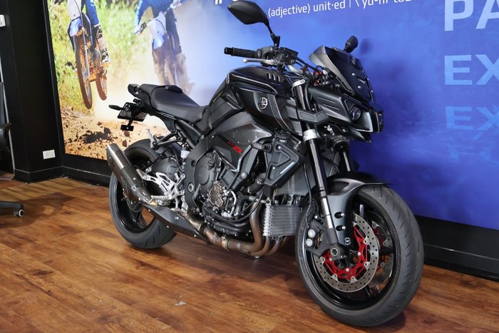 2016 Yamaha MT-10 Black