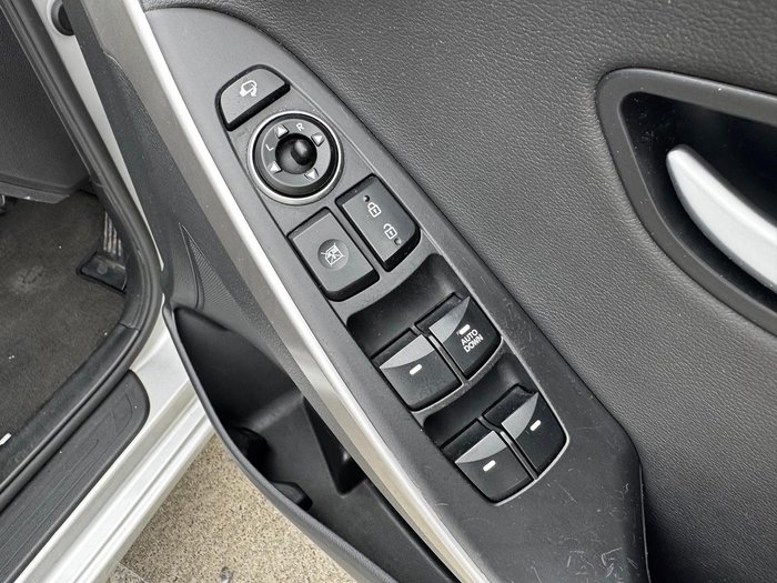 2014 Hyundai i30 SE GD2 MY14 Sleek Silver