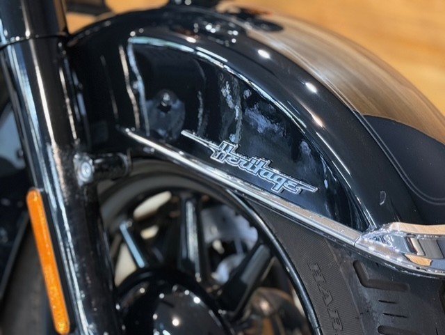 2022 HARLEY-DAVIDSON FLHCS HERITAGE CLASSIC 114