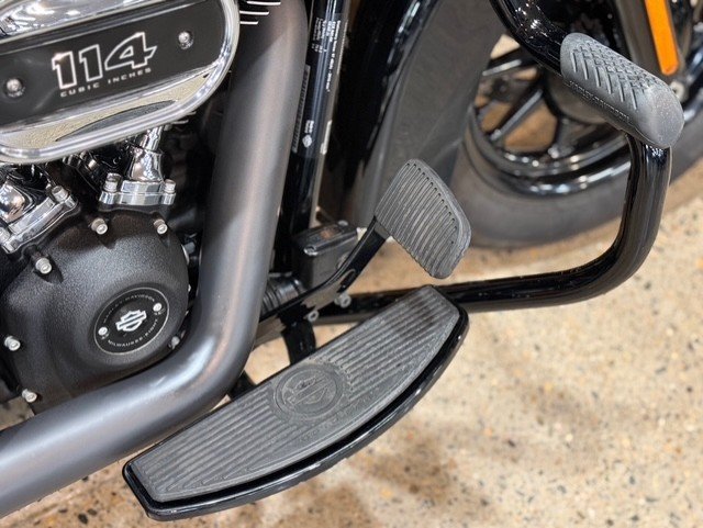 2022 HARLEY-DAVIDSON FLHCS HERITAGE CLASSIC 114