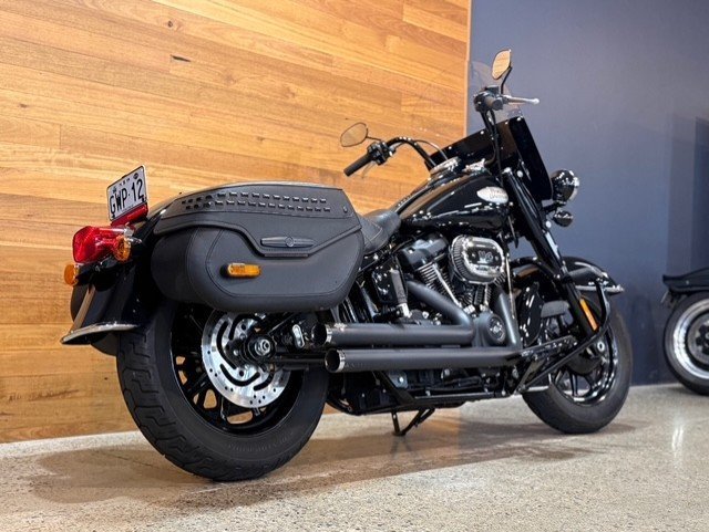 2022 HARLEY-DAVIDSON FLHCS HERITAGE CLASSIC 114