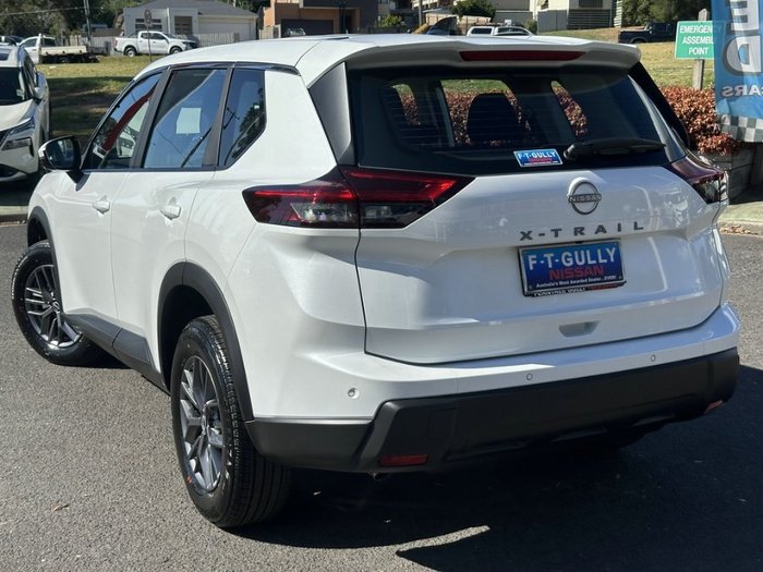 2026 Nissan X-TRAIL ST