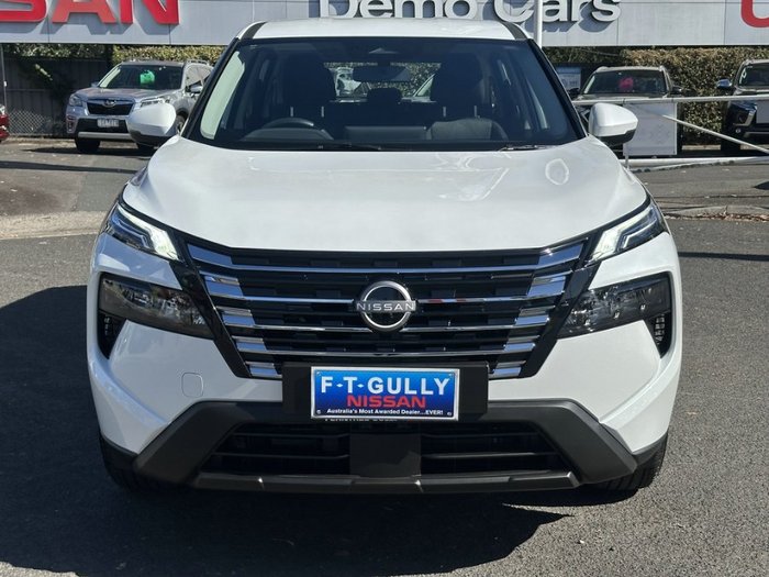 2026 Nissan X-TRAIL ST
