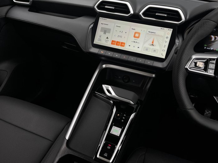 2025 MG ZS Essence Hybrid+