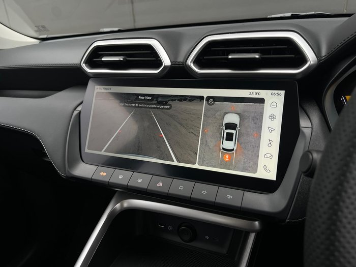 2025 MG ZS Essence Hybrid+