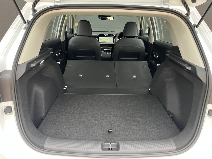 2025 MG ZS Essence Hybrid+