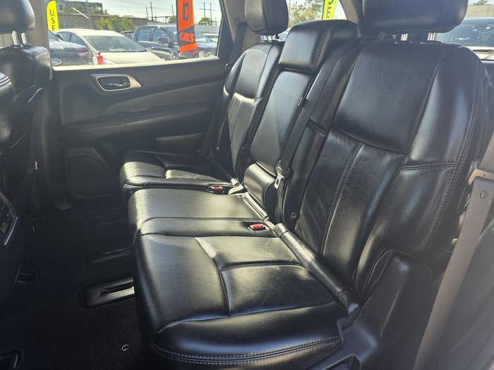 2015 Nissan Pathfinder ST-L