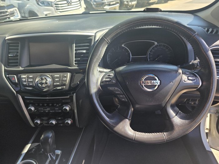 2015 Nissan Pathfinder ST-L