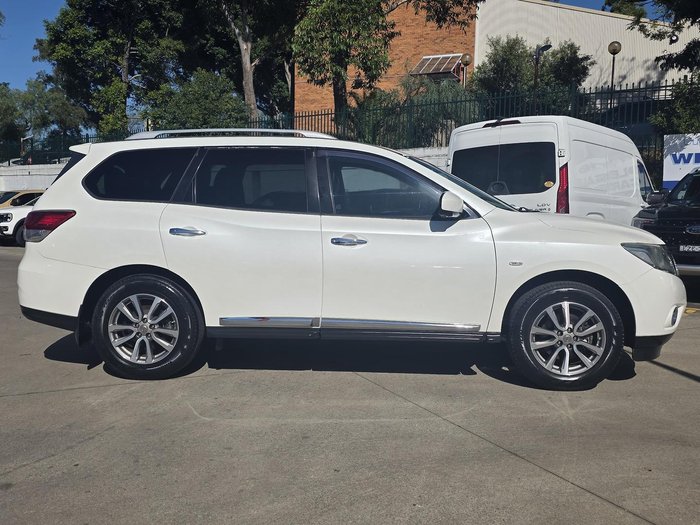 2015 Nissan Pathfinder ST-L