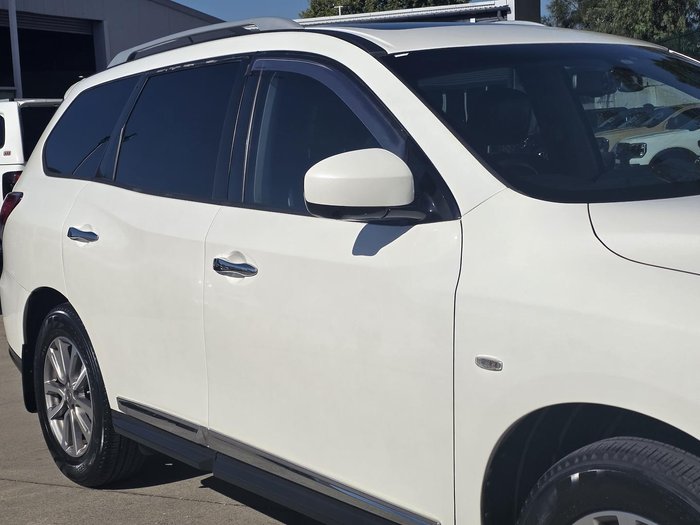 2015 Nissan Pathfinder ST-L