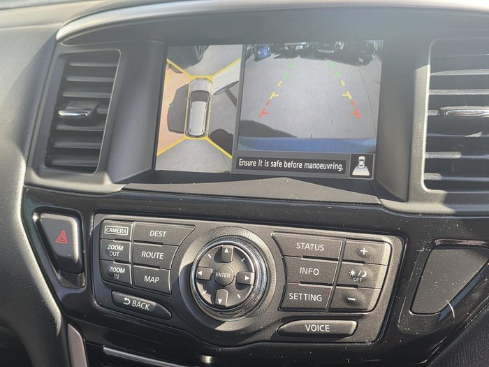 2015 Nissan Pathfinder ST-L