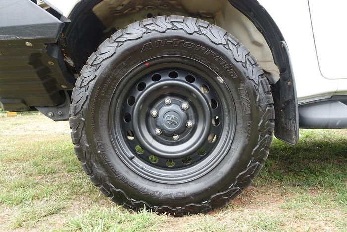 2020 Toyota Hilux SR GUN126R 4X4 Dual Range Glacier White