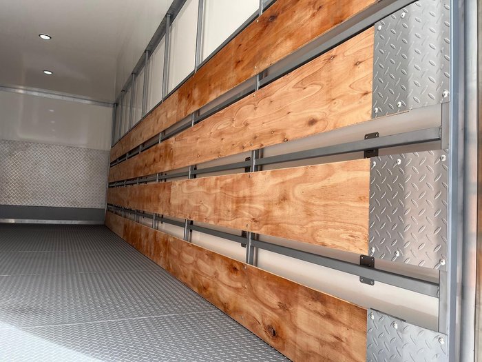 2025 Isuzu F Series FRR110-240 White