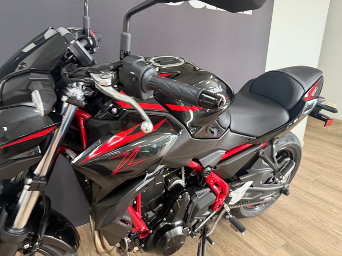 2025 Kawasaki Z650L (LAMS) Black