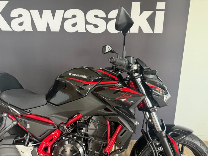2025 Kawasaki Z650L (LAMS) Black