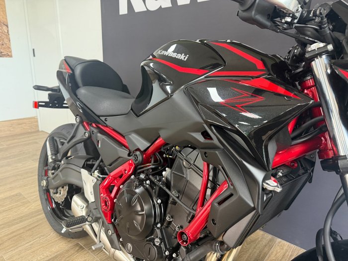2025 Kawasaki Z650L (LAMS) Black