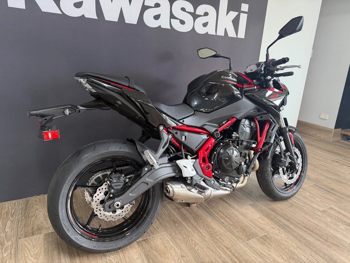 2025 Kawasaki Z650L (LAMS) Black