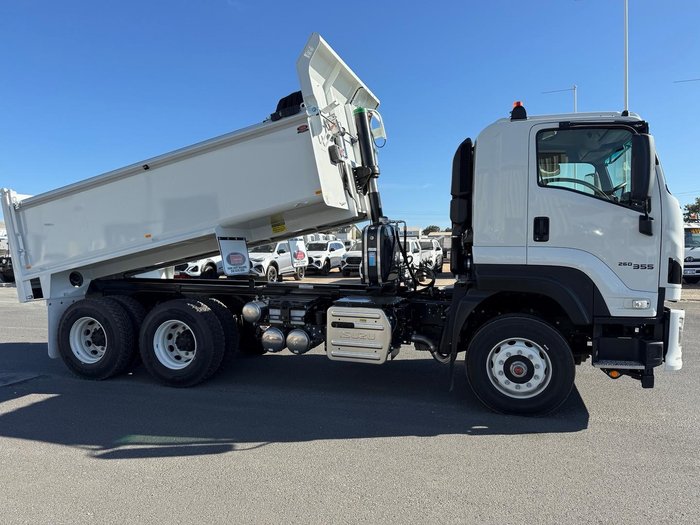 2025 Isuzu F Series FXZ 260-355 AT R45
