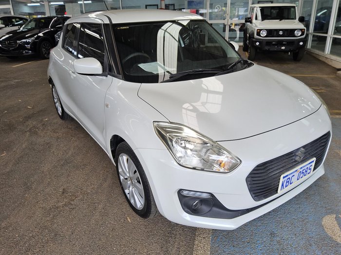2019 Suzuki Swift GL Navigator AZ Pure White