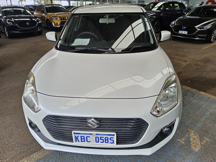 2019 Suzuki Swift GL Navigator AZ Pure White