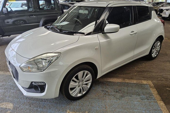 2019 Suzuki Swift GL Navigator AZ Pure White