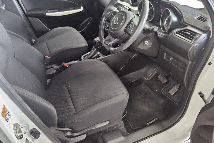 2019 Suzuki Swift GL Navigator AZ Pure White