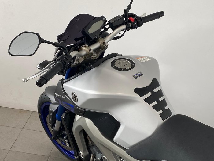 2014 Yamaha MT-09 MT Silver