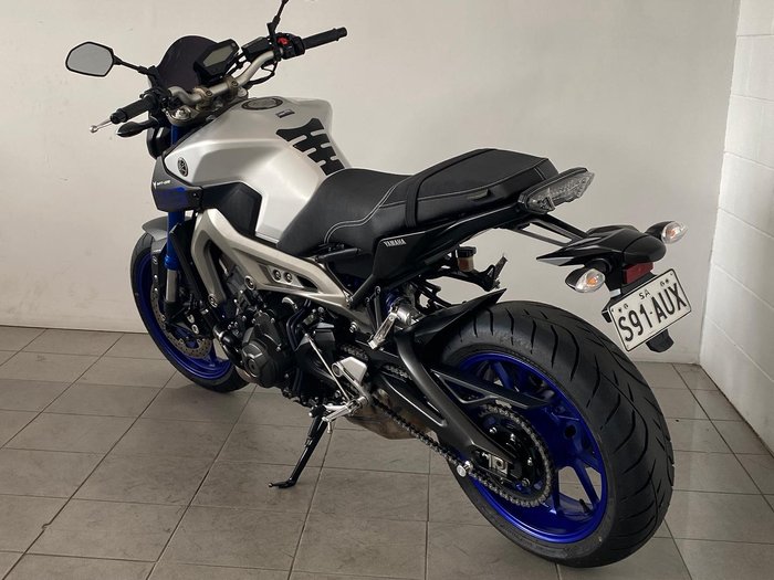 2014 Yamaha MT-09 MT Silver