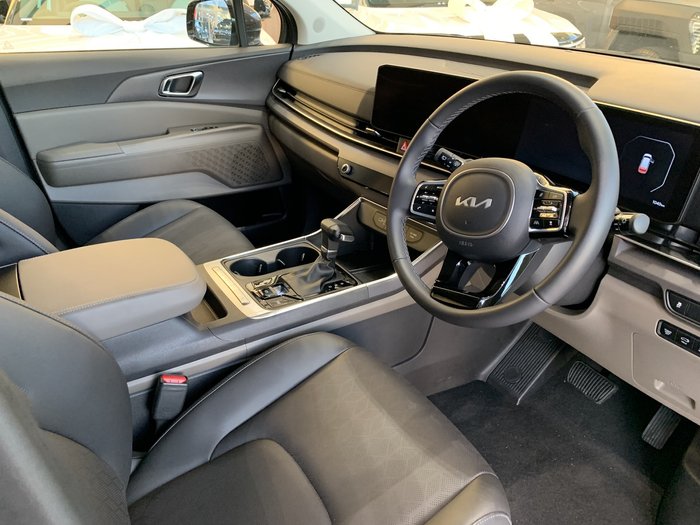 2025 Kia Carnival Sport+