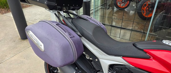 2013 DUCATI HYPERSTRADA RED