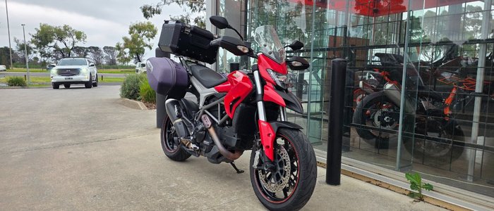 2013 DUCATI HYPERSTRADA RED