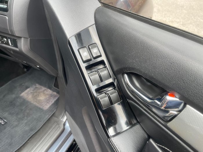 2017 Isuzu MU-X LS-T