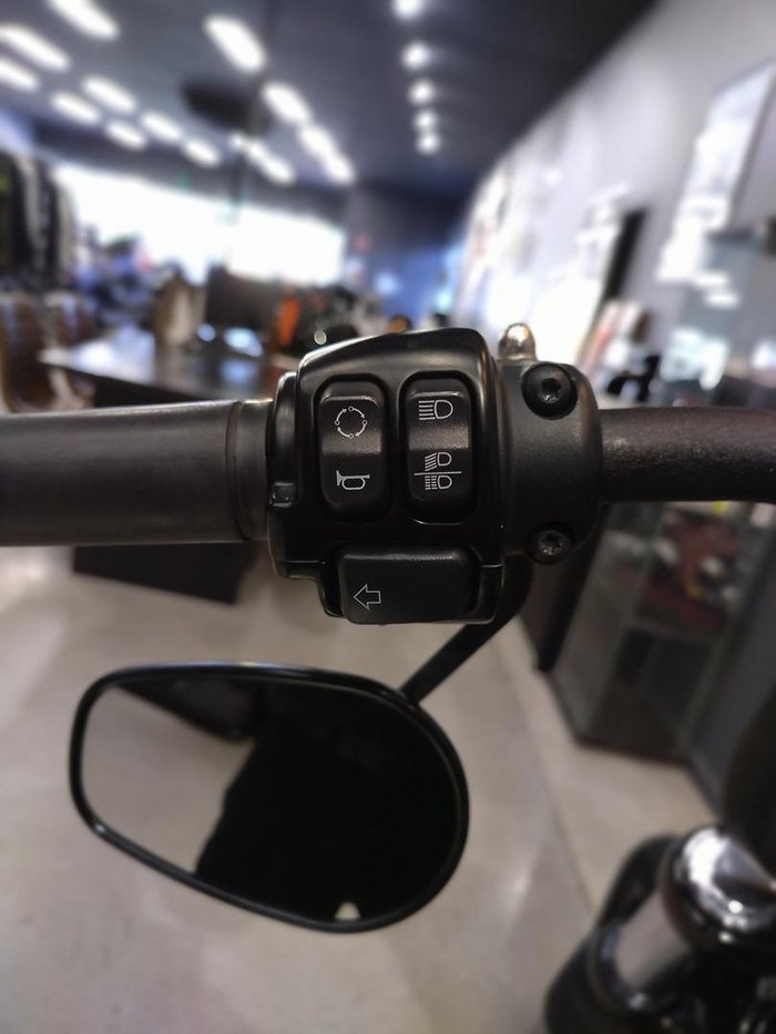 2018 Harley-Davidson Street Bob 107 (FXBB) Softail Black