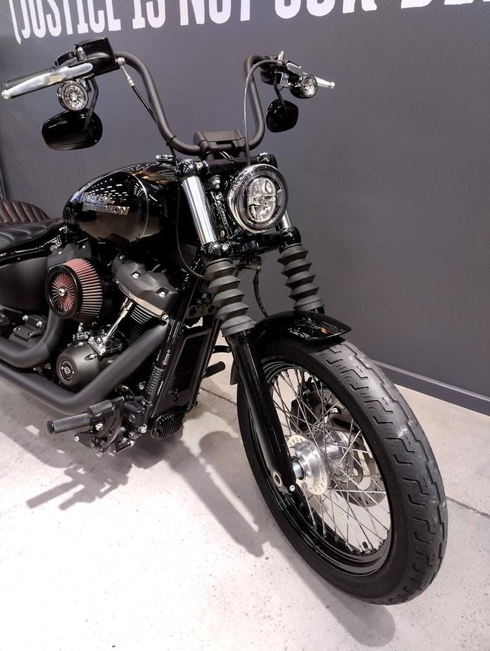 2018 Harley-Davidson Street Bob 107 (FXBB) Softail Black