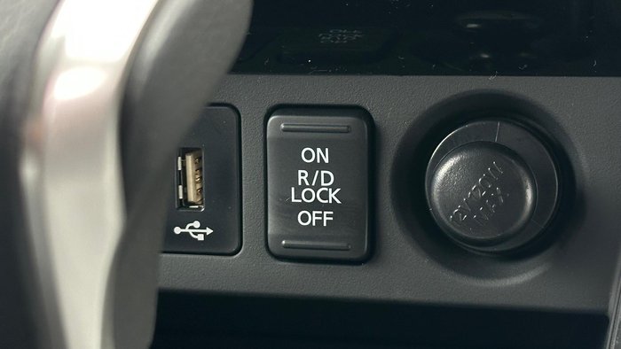 2025 Mitsubishi Pajero Sport Exceed QG MY25 4X4 Dual Range White Diamond