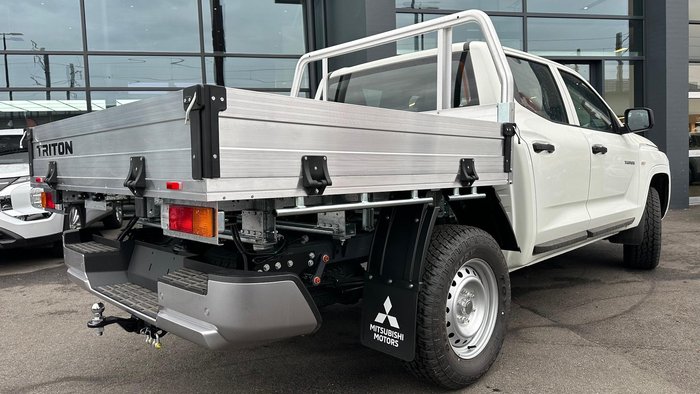 2025 Mitsubishi Triton GLX MV MY25 4X4 Dual Range White
