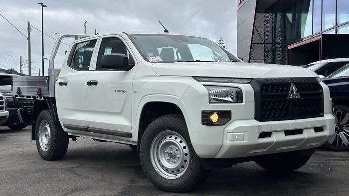 2025 Mitsubishi Triton GLX MV MY25 4X4 Dual Range White