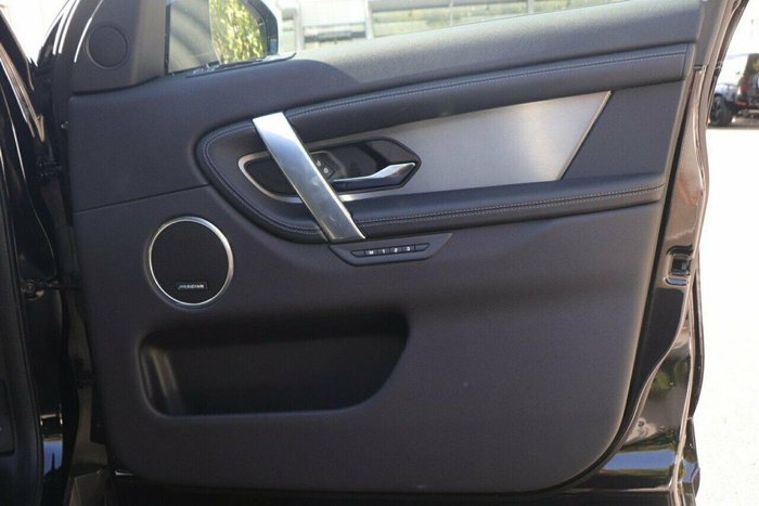 2025 Land Rover Discovery Sport P250 Dynamic SE L550 MY25.5 4X4 Constant Santorini Black