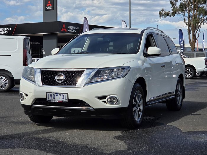 2017 Nissan Pathfinder ST-L