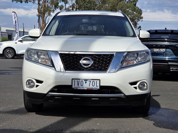 2017 Nissan Pathfinder ST-L