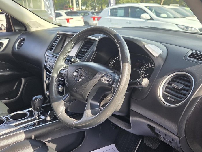 2017 Nissan Pathfinder ST-L