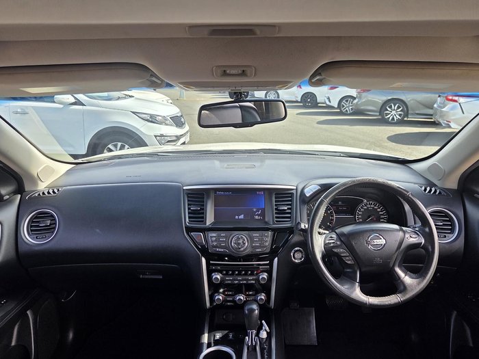 2017 Nissan Pathfinder ST-L