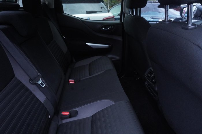 2021 Nissan Navara ST