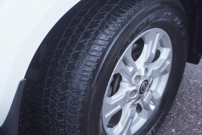 2021 Nissan Navara ST